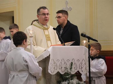 /A/2025/12/[UŽIVO] Povratak relikvija bl Alojzija Stepinca u Zagreb i zatvaranje Jubilejske godineNovi direktorij/251228 Zatvaranje Jubilejske godine - misa u Krašiću (5).jpeg